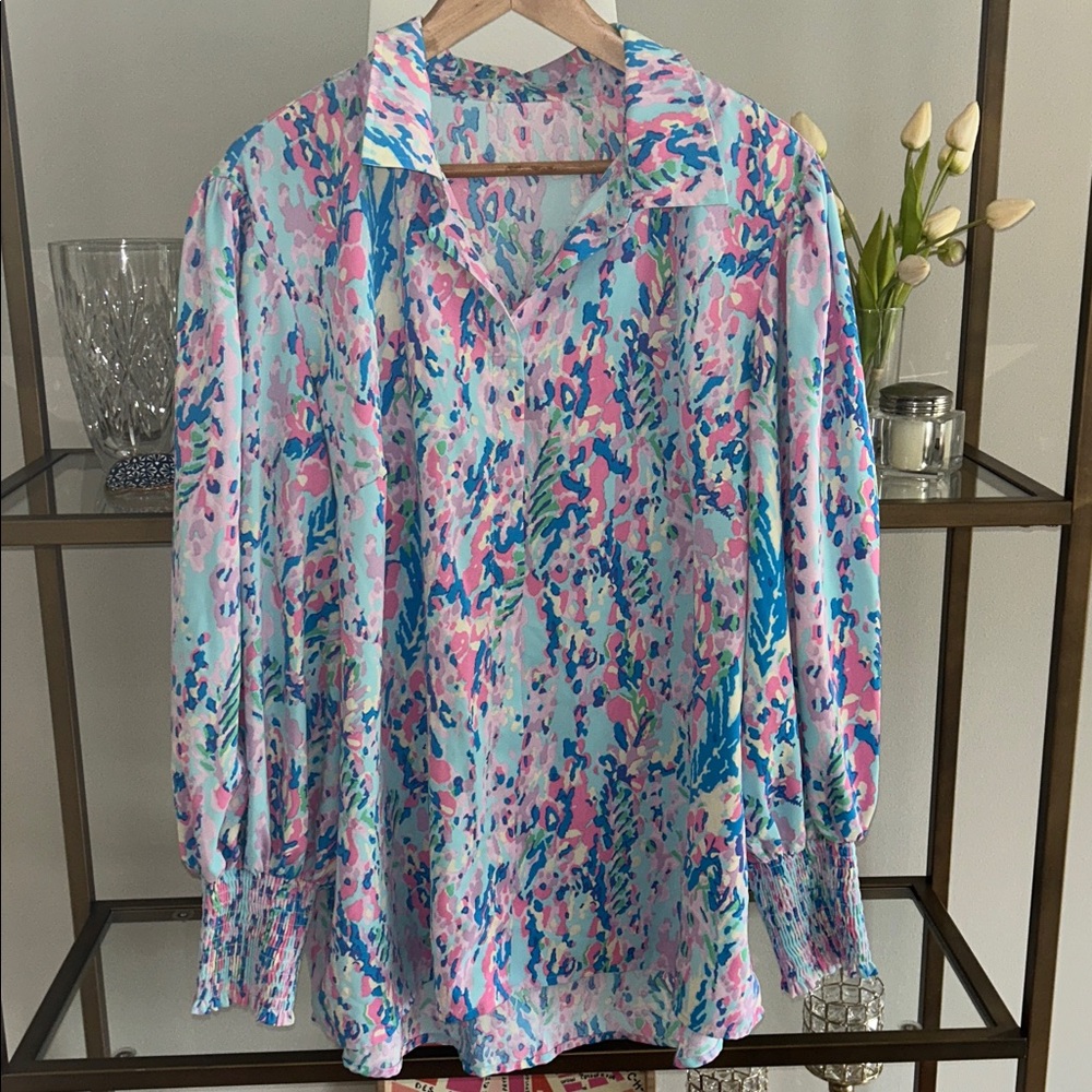 Colorful Abstract Lilly-like Print Blouse -2X